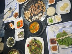 -青松馆韩国料理(香港中路佳世客店)