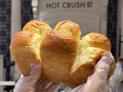 -HOT CRUSH趁热集合·现烤面包(上海环球港店)