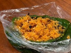 咸蛋黄肉松青团-白玉兰食品(中山公园龙之梦店)