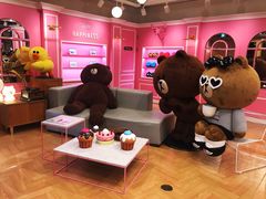 -LINE FRIENDS Garosu-gil Flagship Store