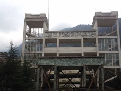 -四川汶川特大地震漩口中学遗址
