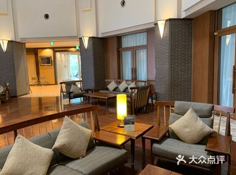 因为周围真没吃饭的地方