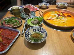 -洱火云南酸菜牛肉火锅(石景山当代商城店)