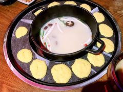 -三人行骨头王火锅(长寿店)