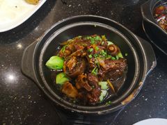 红烧牛尾煲-洪长兴(云南南路店)