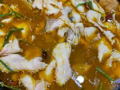 激情椒麻鱼-八张桌子(老店)