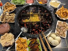 -邓莽子老火锅(中兴路总店)