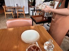 -ROAST coffee & eatery