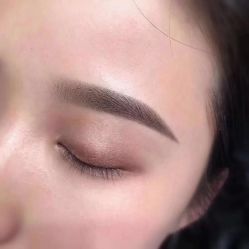 -纤指百魅美甲美睫