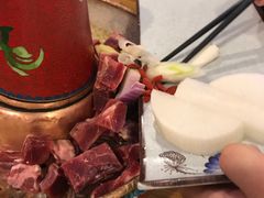 -毛辣果·贵州红酸汤牛肉火锅(西单店)