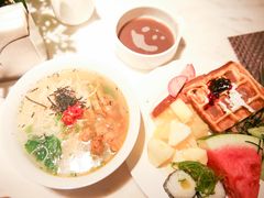 -上海滴水湖皇冠假日酒店