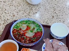 -吾穆勒蓬灰牛肉面·清真(北滨河中路店)