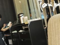 大堂-必胜客(百联又一城店)