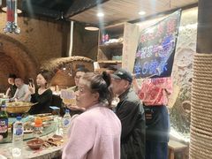 -破瓦寒窑·地摊烤羊排