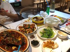 清蒸石斑鱼-琼大师东方烤乳猪(亚特兰蒂斯店)