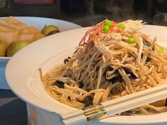 -吴越荣记苏州菜·松鼠桂鱼100%活鱼现做(斜塘老街店)