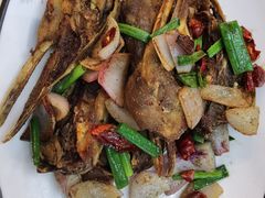 -老鄞江清水龙虾•赵赵家(江北店)
