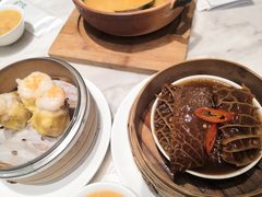 -香港百合居(LCM置汇旭辉广场店)