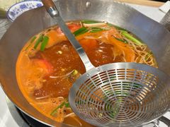 -王奋斗贵州酸汤牛肉火锅