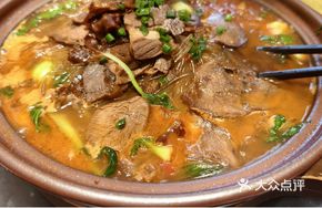 Stir-fried Yellow Beef with Greens