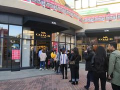 -王府井奥莱临潼小镇(临潼店)