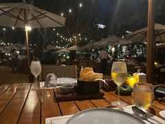 -三亚艾迪逊酒店·海滩烧烤 BARBACOA·现场乐队·浪漫晚餐·烧烤海鲜