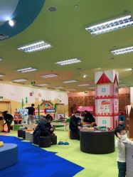 -莫莉幻想儿童乐园(武汉经开永旺店)