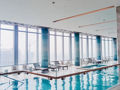 -成都华尔道夫酒店游泳池