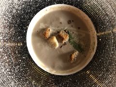 黑松露蘑菇汤-YUE·6·西式融合餐厅(外滩六号店)