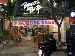门面-BURGER BRO'S