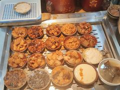 -董哥山城碗碗香(美专校街店)