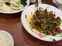 -湖南人家湘菜馆(镇江路店)