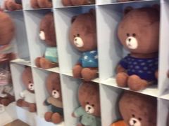 -LINE FRIENDS Garosu-gil Flagship Store