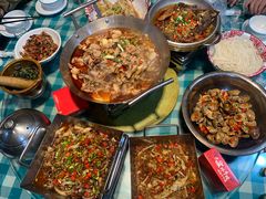 -昱龙大盆牛蛙馆(三兴街总店)