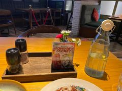 -JINNS锦时 steak&pizza(浸信会礼拜堂旧址店)