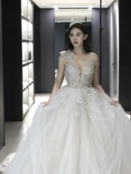 -Vera Wang婚纱礼服旗舰店