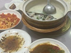-天乐农家鱼头王(天目湖店)
