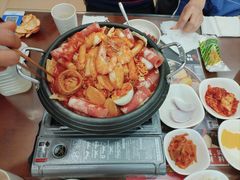 -贵宾庄炸酱面·韩式料理(高区店)