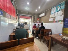 -上海特色小笼店(铁岭路90弄小区店)