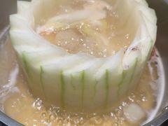 -得意咚瓜·顺德鱼生·冬瓜火锅(深圳首店)