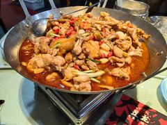 -昱龙大盆牛蛙馆(三兴街总店)