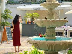 -Mark&Mars Restaurant