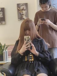 -V8潮牌·接发烫染连锁