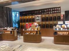 -上海虹桥祥源希尔顿酒店