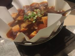 -穹六人间 people 6(岳阳路店)