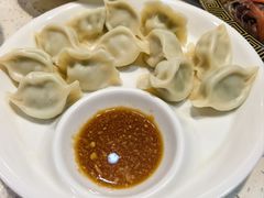 -巧克力渔家.小船海鲜胶东菜(万平口店)