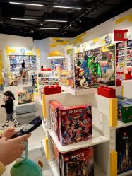 -乐高授权专卖店(浦东嘉里城店)