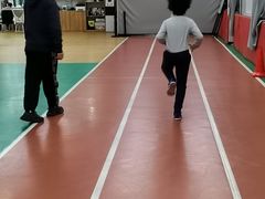 -悦动体能篮球羽毛球网球(三里河店)