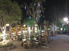 -楠柏弯休闲山庄(梨花溪店)