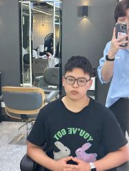 -藤野造型烫发染发